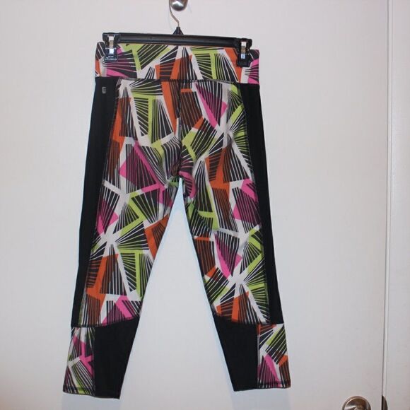 Fabletics Multicolor high rise Crop Leggings Women's Size Small - Picture 4 of 9